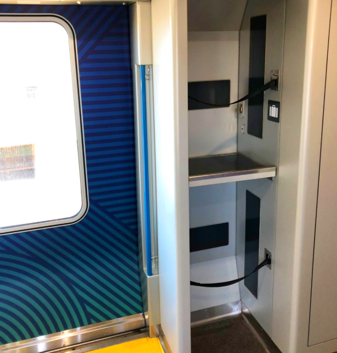 Oversized baggage area